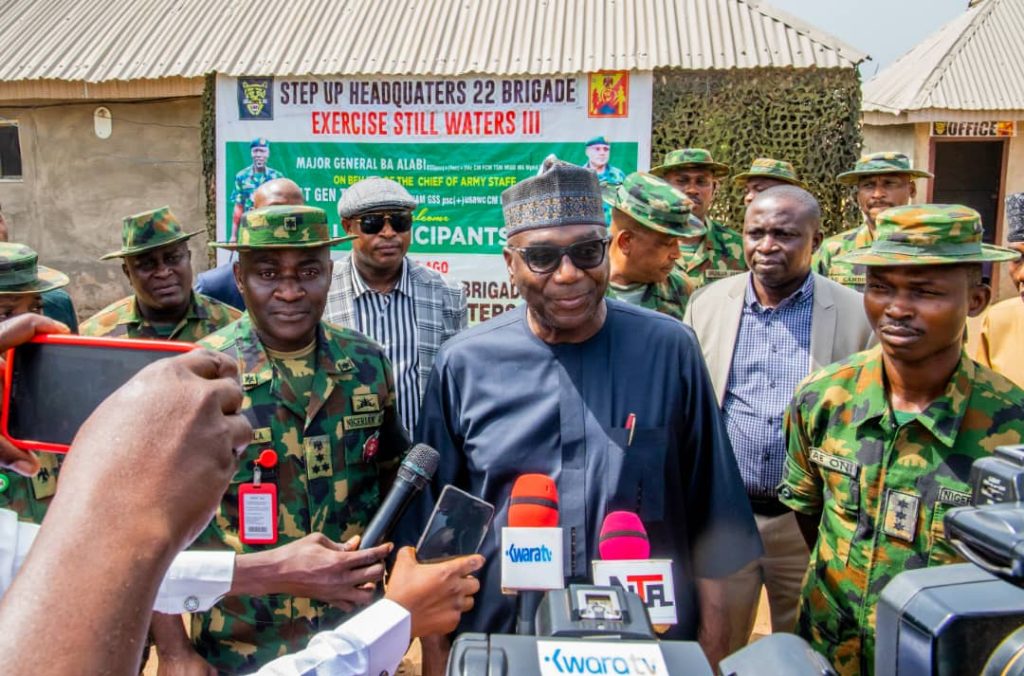 Gov AbdulRazaq Presents N5M Cheque to Fallen NAF Officer's Family