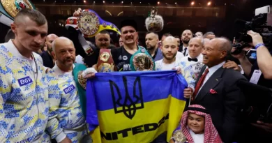 Usyk Defeats Fury in Razor-Thin Decision, Becomes First Undisputed Heavyweight Champion in 25 Years