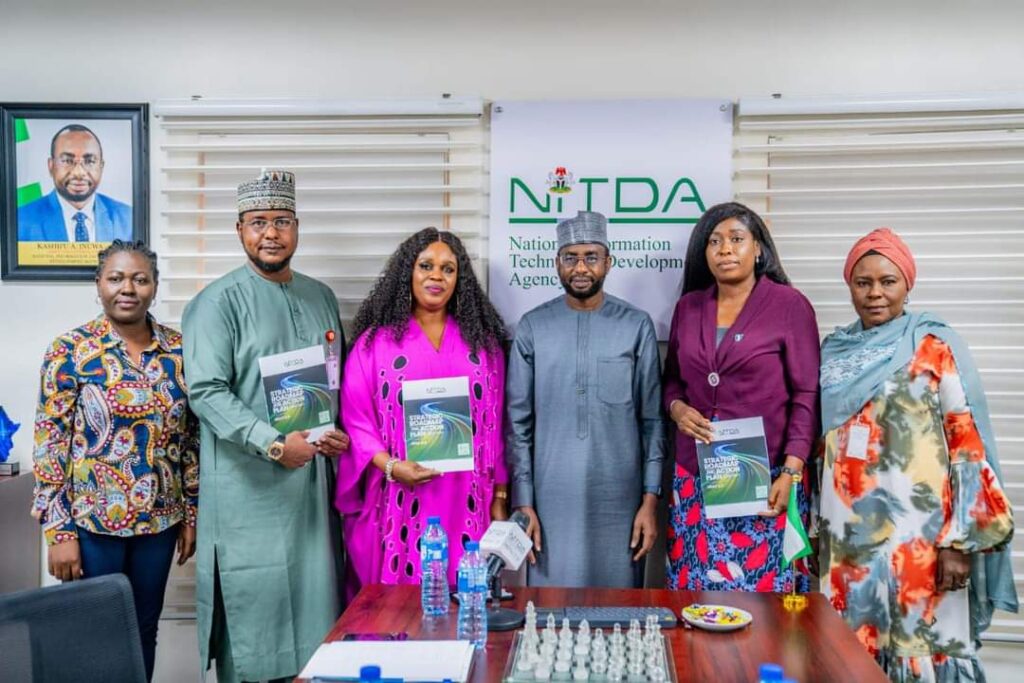 Group photo of the DG NITDA, Kashifu Inuwa CCIE (middle) alongside Director CAER, NITDA, Hadiza Umar (right) SSA to the President, Comm. Eng. S/W Ms Moremi Ojudu(2nd right), SSA to the President, Comm. Eng. S/E, Barr Chioma Nweze (3rd left), SSA to the President, Comm. Eng. N/W, Hon Abdallah Tanko Yakassai (2nd left) and Member, NITDA Strategic Team, Ms Dayo Johnson (left)