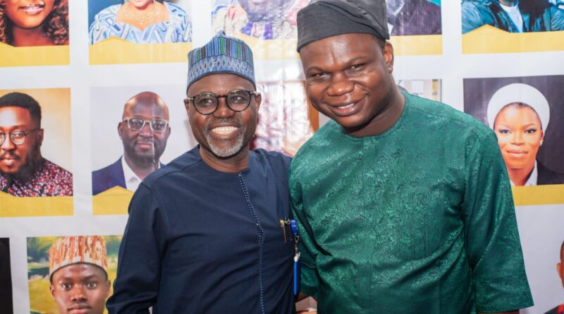 Olayinka Fafoluyi with the Vice Chancellor, University of Ilorin Professor Wahab Egbewole.