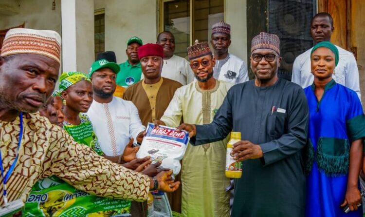 AbdulRazaq Flag off Distribution of Farm Inputs to Additional 10,000 Farmers