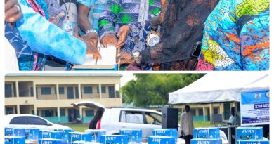 Again, Sen. Oloriegbe Gives Back to Community, Empowers 250 in Kwara