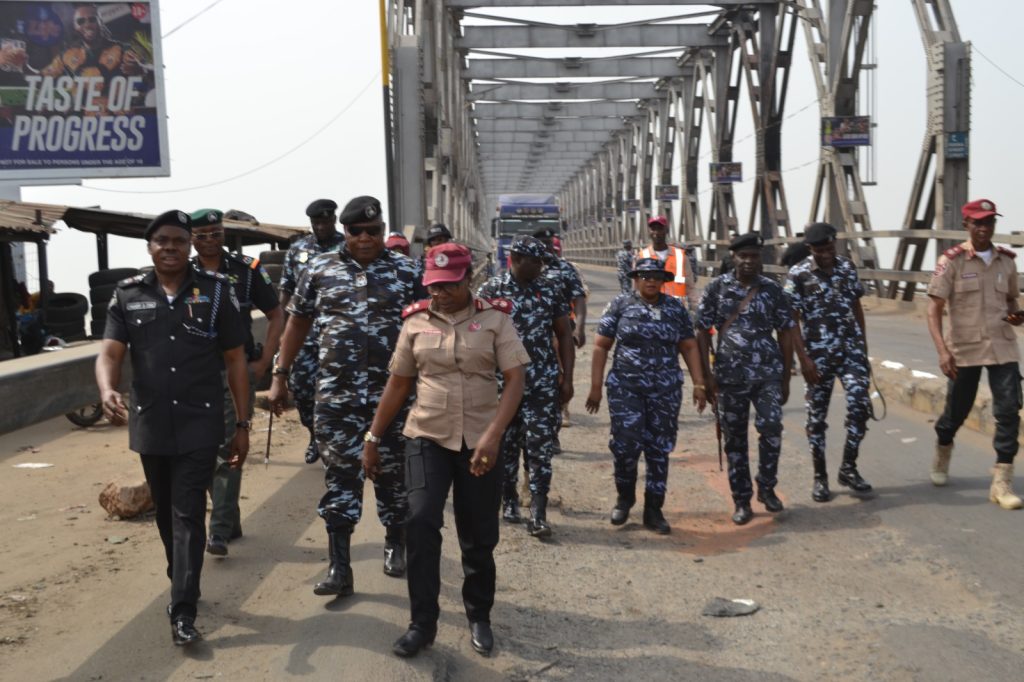 Festive Season: FRSC, Police Partner to Ease Traffic on Niger Bridges