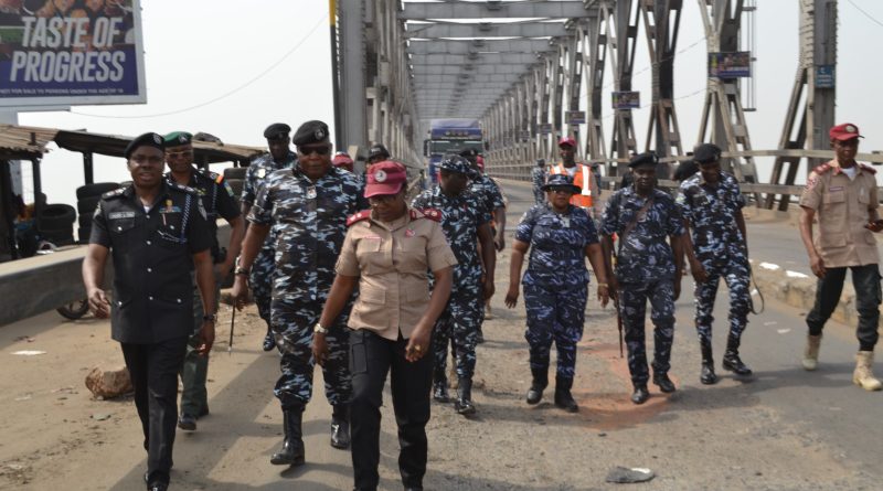Festive Season: FRSC, Police Partner to Ease Traffic on Niger Bridges
