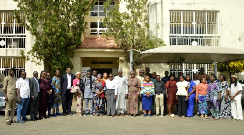 Cross section of PTAD Management, Online editors and pension correspondents during a capacity-building workshop
